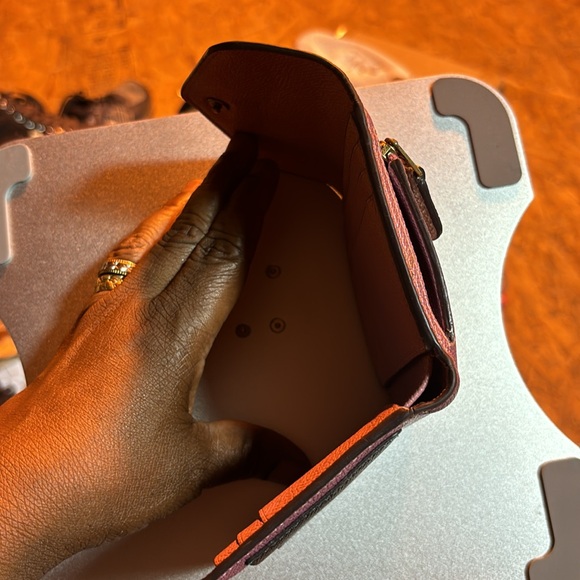 Preowned COACH Wyn Colorblock Crossgrain Leather Small Tri-fold Wallet - Picture 6 of 7